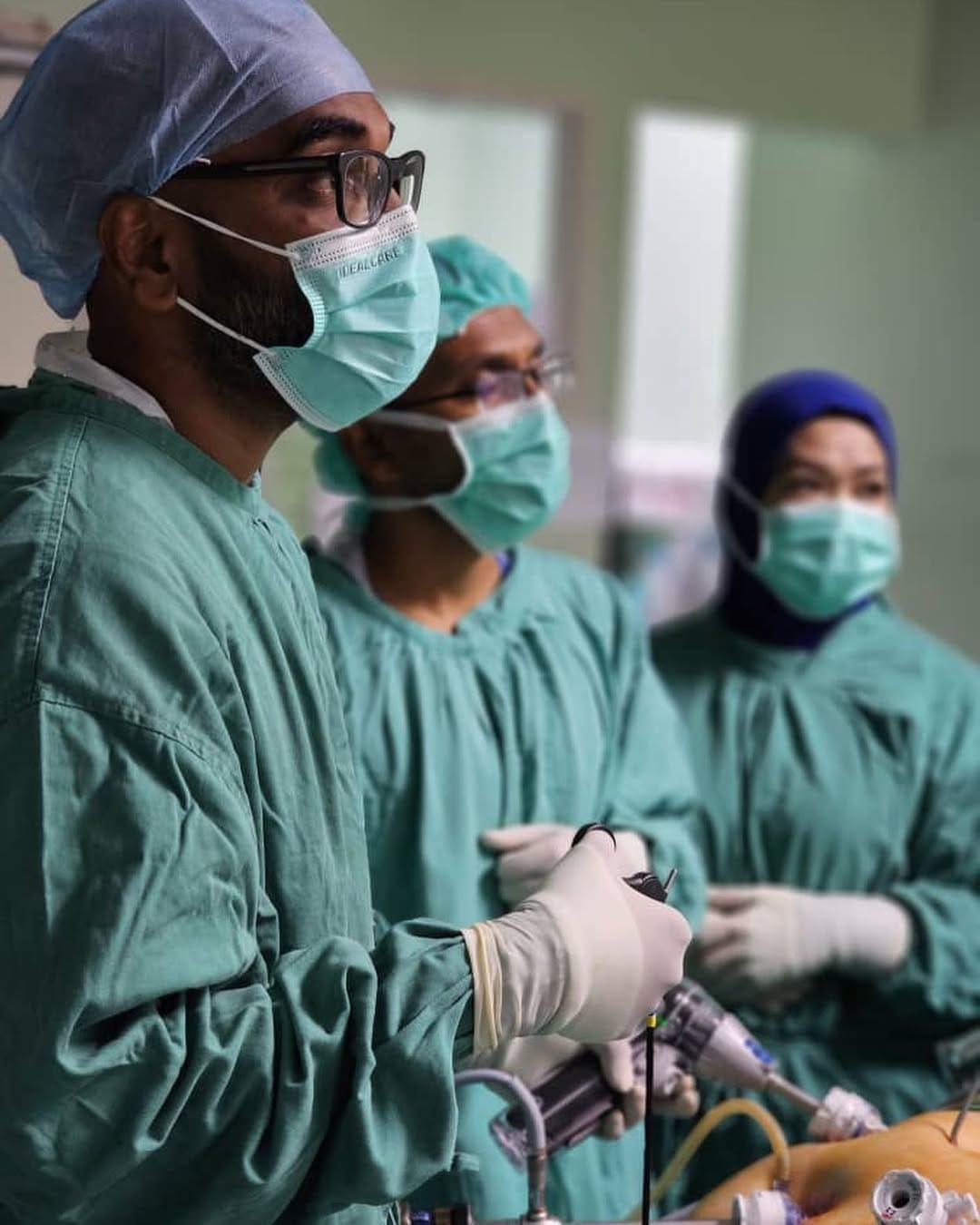 Weight loss surgeon